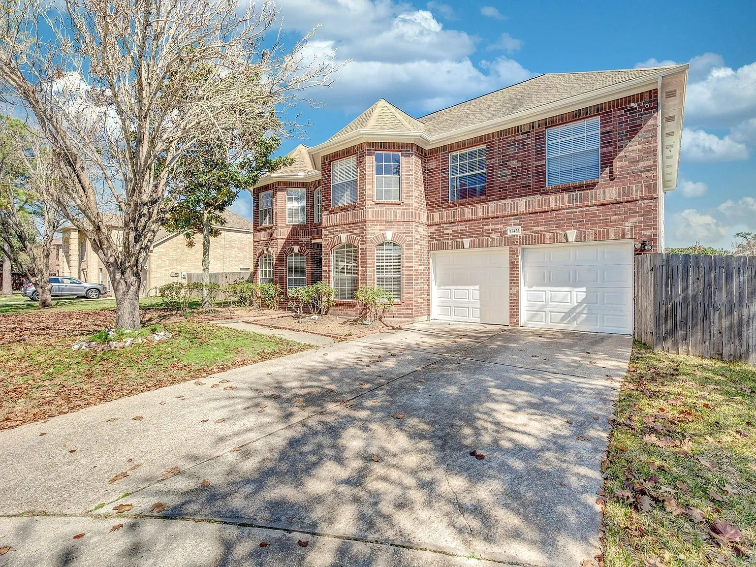 4 bed, 3.0 bath, 3419 sqft, $3,390 — Photo 2