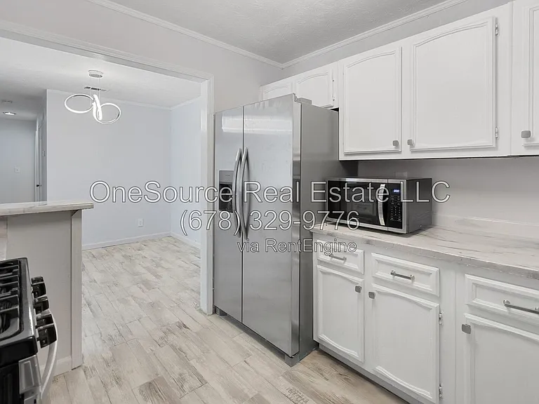 1410 Augusta Dr — Photo 11