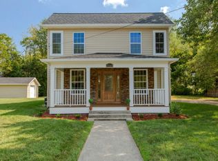 3535 Lacy Blvd, Falls Church, VA 22041