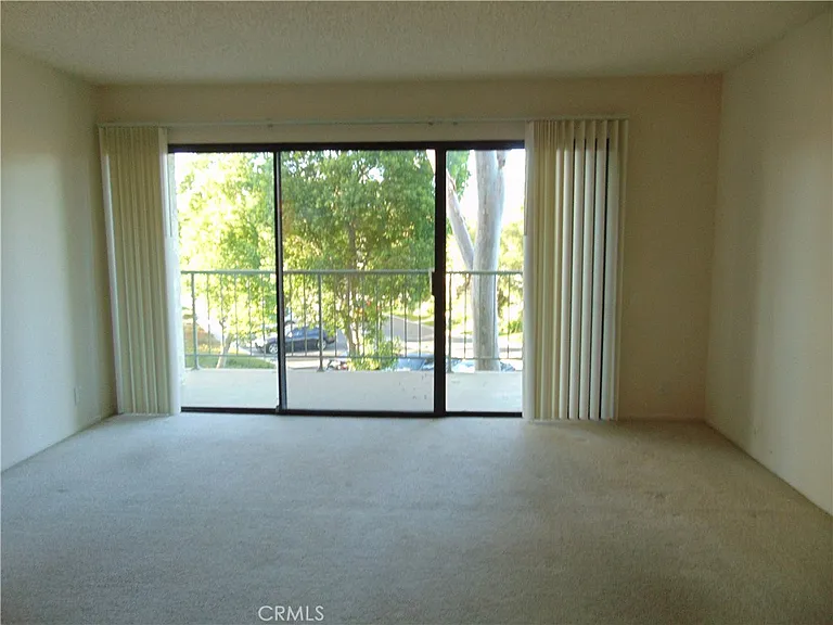 2203 Apricot Dr — Photo 7
