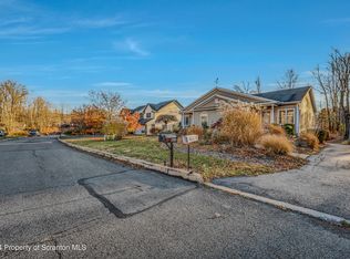 4013-4015 Pond View Dr, Clarks Summit, PA 18411