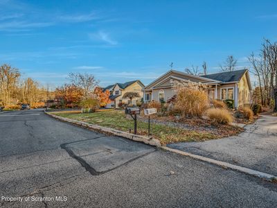 4013-4015 Pond View Dr, Clarks Summit, PA, 18411