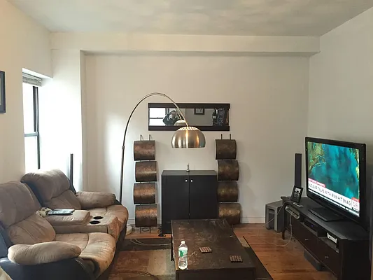 Rented by Keller Williams NYC | media 19