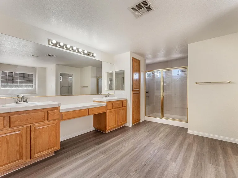 8901 Goldstone Ave — Photo 35