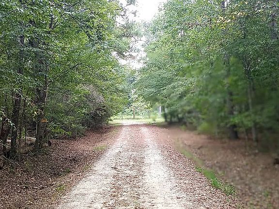 Long private driveway