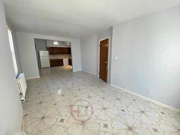 2nd image of 3187 Ampere Ave Floor 1