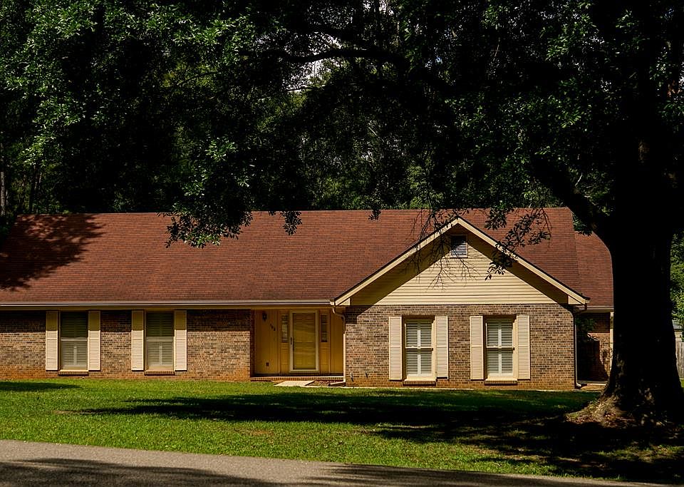 1st image of 102 Taylor Dr