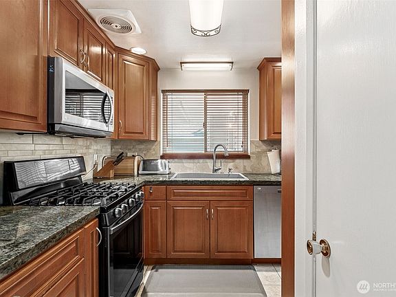 5th image of 7021 S I Street