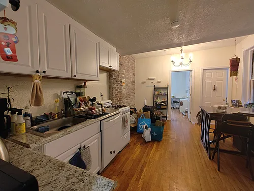 72 Revere St #2A Photo 1