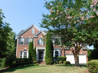 10621 Silverwood Creek Dr, Raleigh, NC 27614