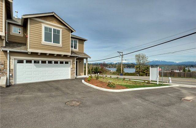 1st image of 9236 11th Pl NE #5A