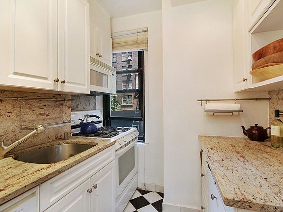 4th image of 235 W End Ave APT 2H