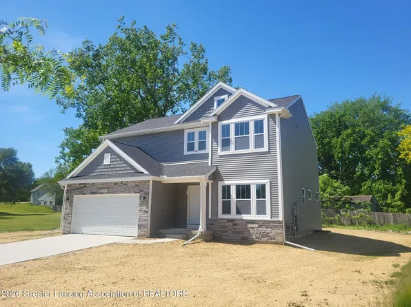 3215 E Crandell Dr, Charlotte, MI 48813