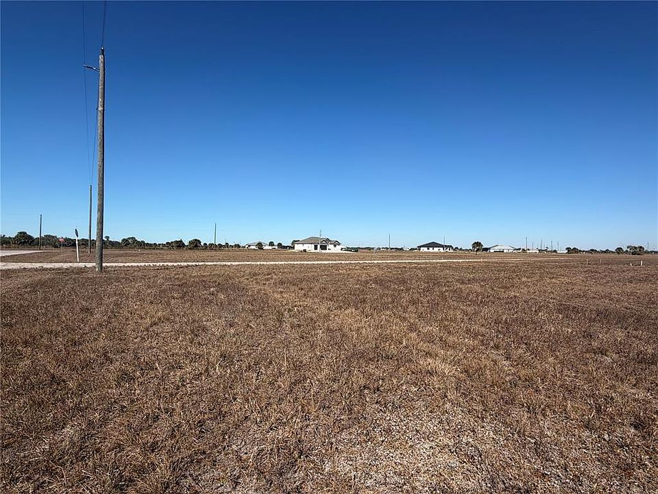 1st image of 2 Goldfinch Dr #1