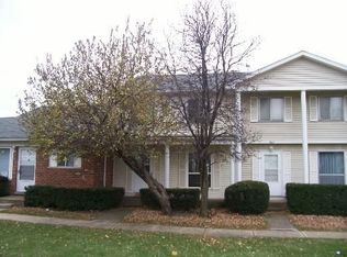 405 Salem Sq, Bolingbrook, IL 60440