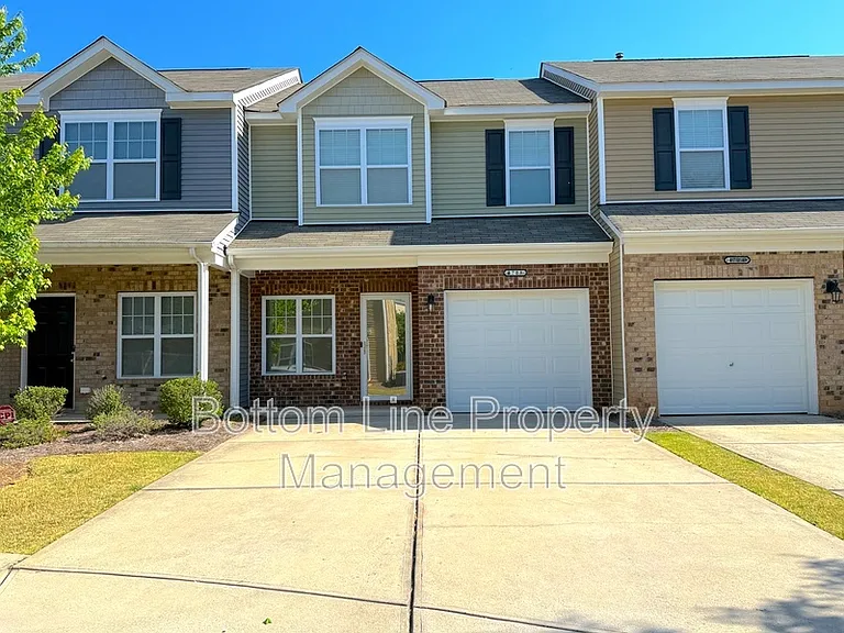 4708 Pepperstone Ln — Photo 1