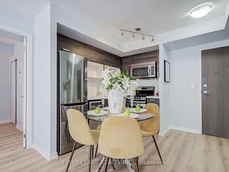 68 Abell St #527 — Photo 16