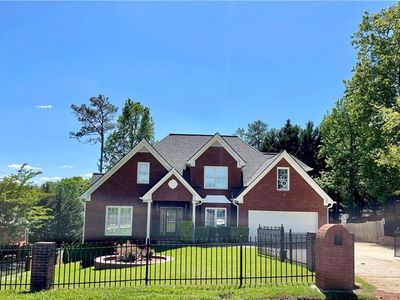 3040 Stone Rd, East Pt, GA, 30344