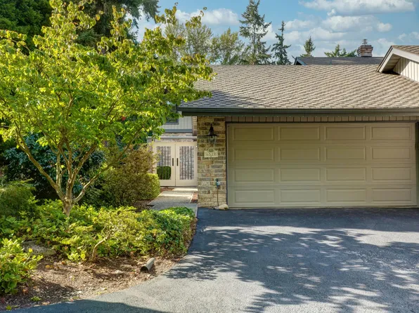6520 NE 171st Pl, Kenmore, WA 98028
