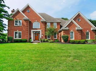 5756 Medallion Dr E, Westerville, OH 43082