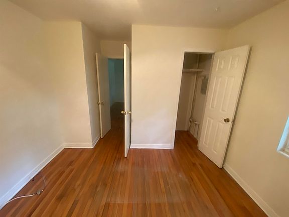 5th image of 221 Westridge Dr