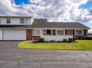 3926 Crestfield Dr, Groveport, OH 43125