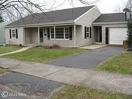 411 S Rosemont Ave photo 1