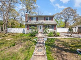 41 Babylon Street, Mastic, NY 11950
