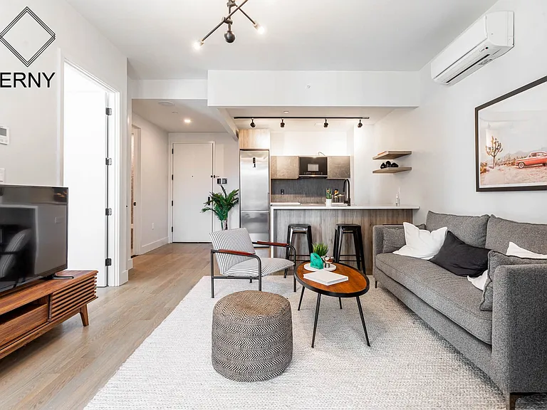 2807 Snyder Ave #417 — Photo 3