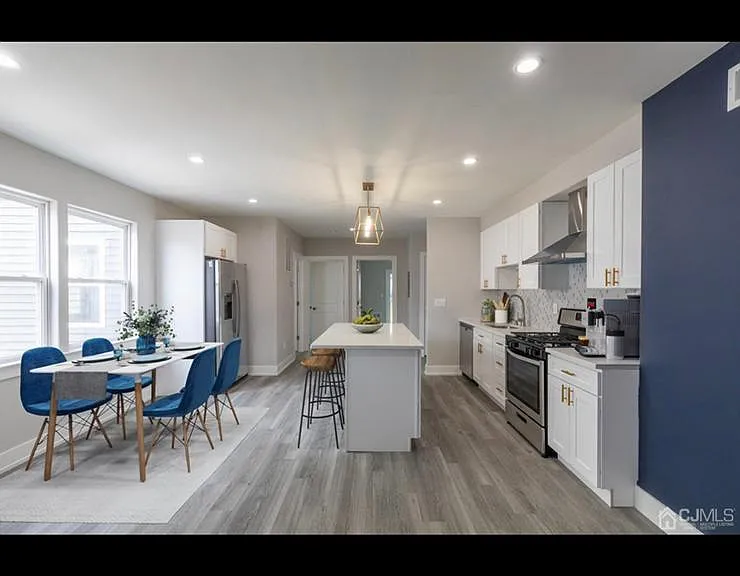 75 Plum St #2 — Photo 7