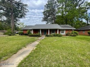 2261 Sloane St, Jackson, MS 39204