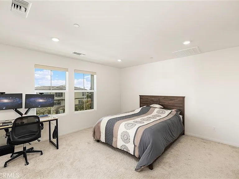 3906 E Coronado Privado — Photo 21