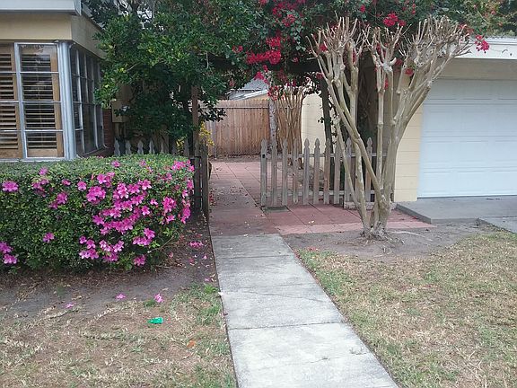2nd image of 430 N Hyer Ave