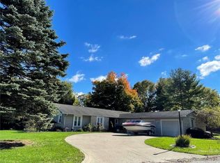 2225 Graham Dr S, Shelbyville, IN 46176