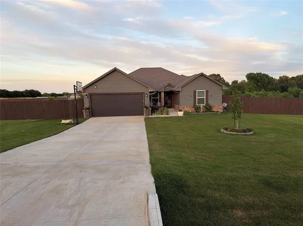 1017 Heritage Hills Dr, Tuttle, OK 73089