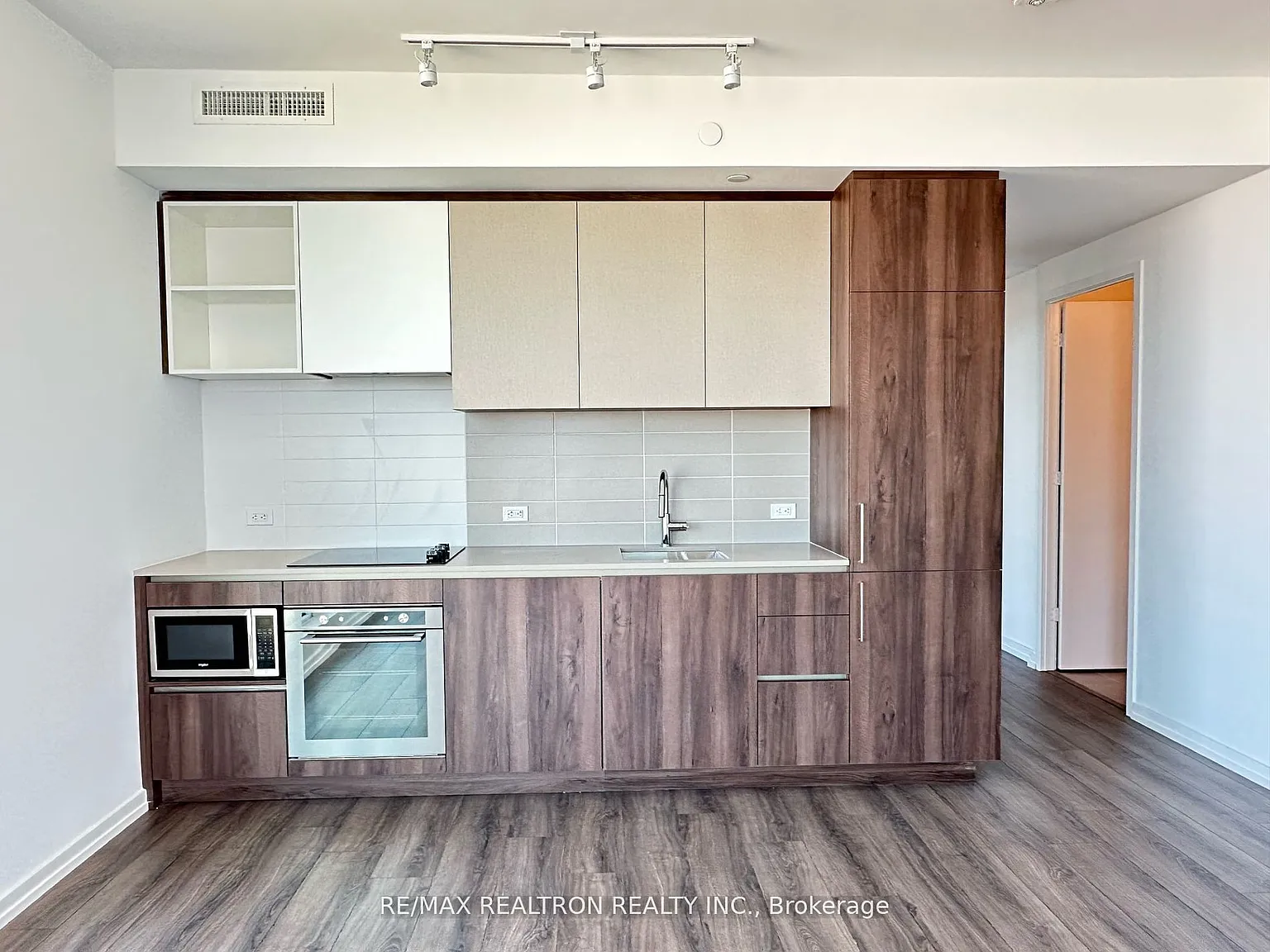 2 bed, $2,900 — Photo 3