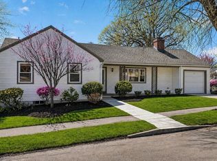 41 Truro Ln, Milton, MA 02186