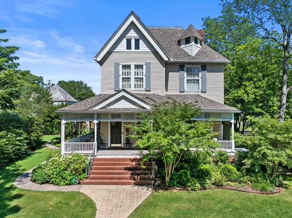 740 Wood Ave, Florence, AL 35630