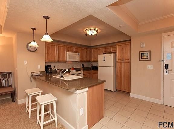 3rd image of 200 Ocean Crest Dr APT 709