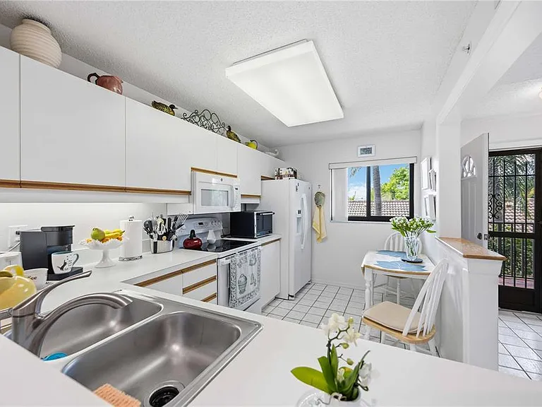 5627 Ashton Way #5627 — Photo 11