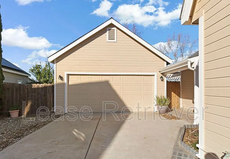 825 Heritage Pl — Photo 39