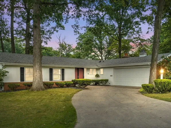 4407 Fairlawn Pass, Fort Wayne, IN 46815