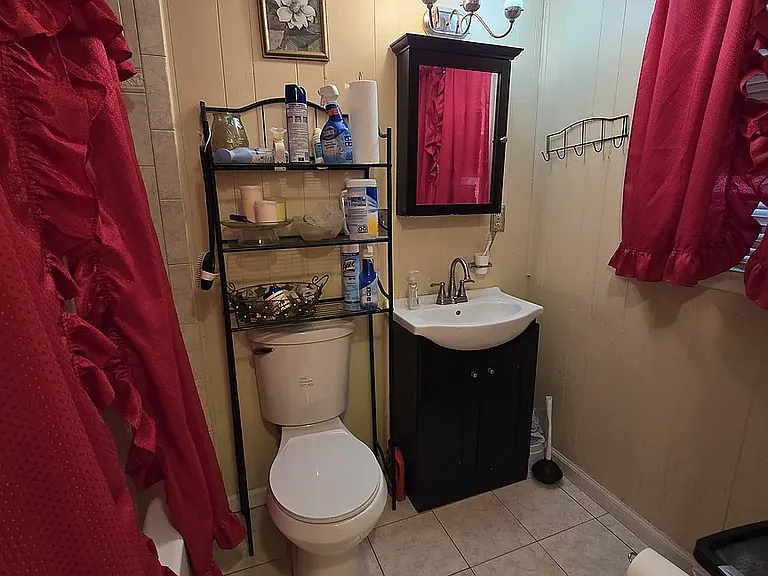 934 Clairmont Ave — Photo 6