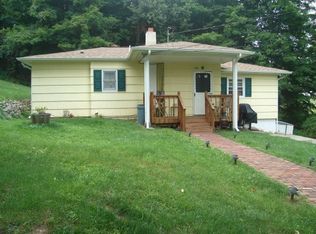 520 Stanhope Rd, Sparta, NJ 07871