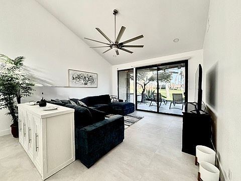 1st image of 320 Paseo Primavera