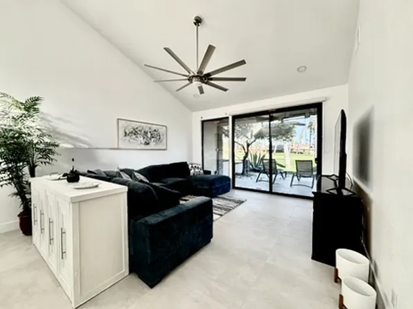 320 Paseo Primavera, Palm Desert, CA 92260