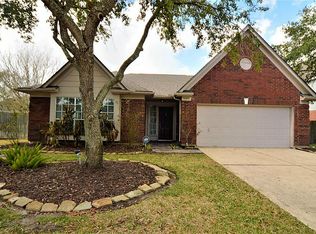 3904 Dogwood Dr, Pearland, TX 77584