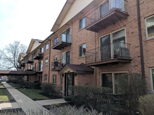 8425 W Gregory St, Chicago, IL 60656