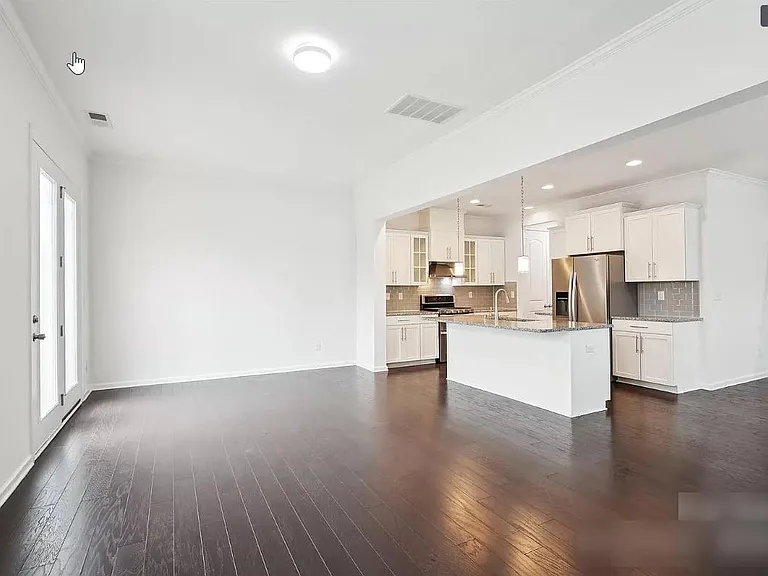 5538 Trieg Dr — Photo 9
