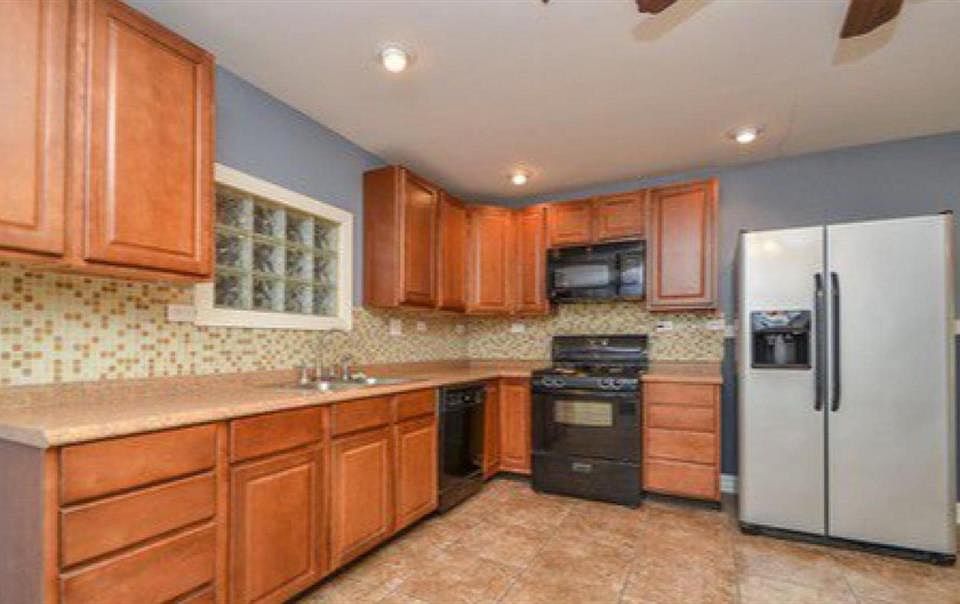 1st image of 7648 Broadview Dr APT 105